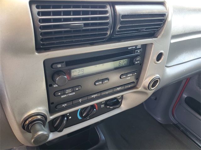 2010 Ford Ranger XLT photo 17