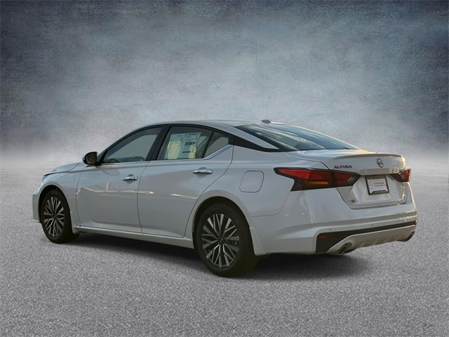2025 Nissan Altima SV photo 4