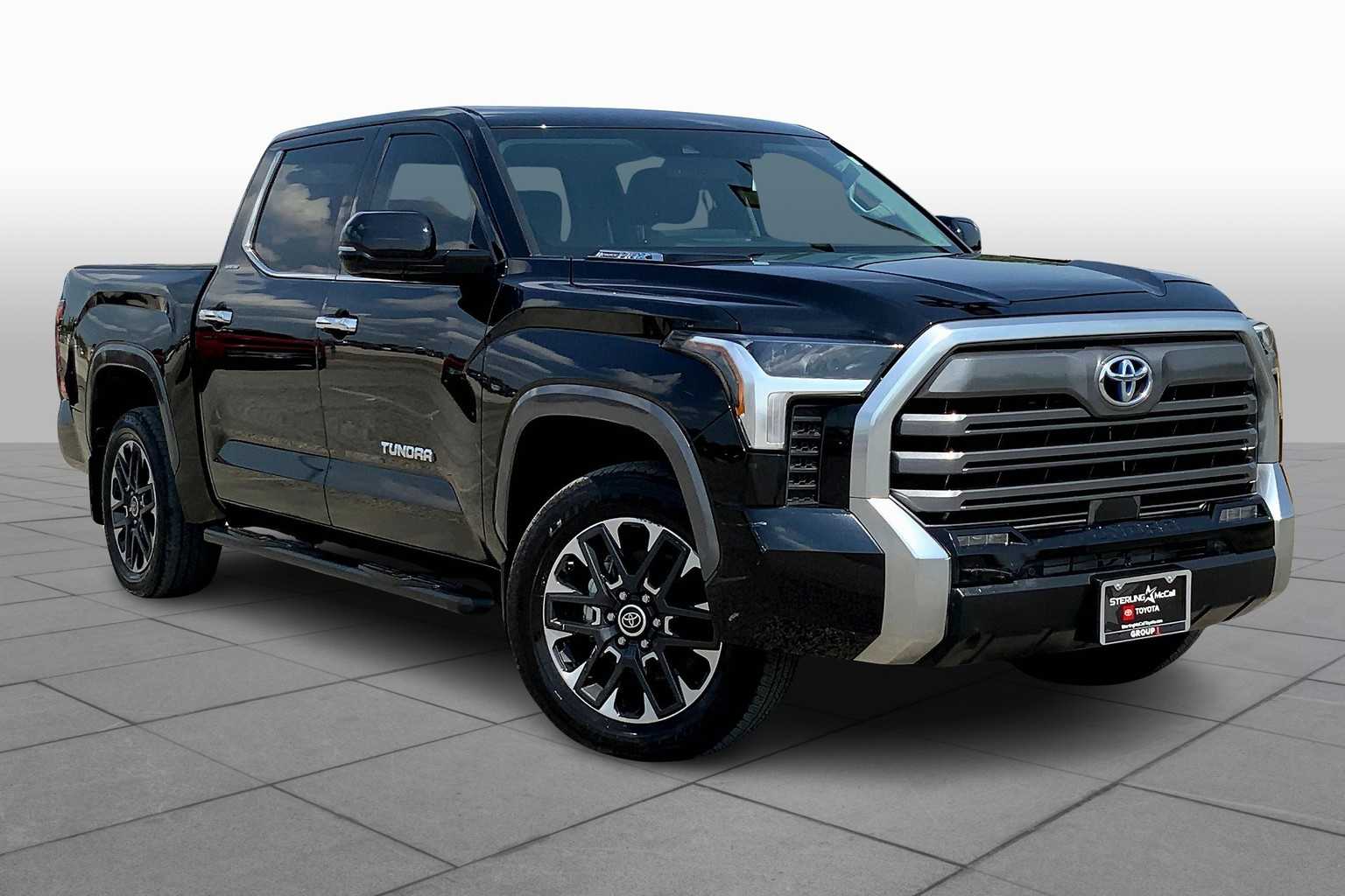 2024 Toyota Tundra Limited CrewMax photo 2