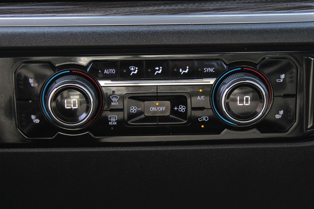 2024 Chevrolet Silverado 1500 LT photo 18