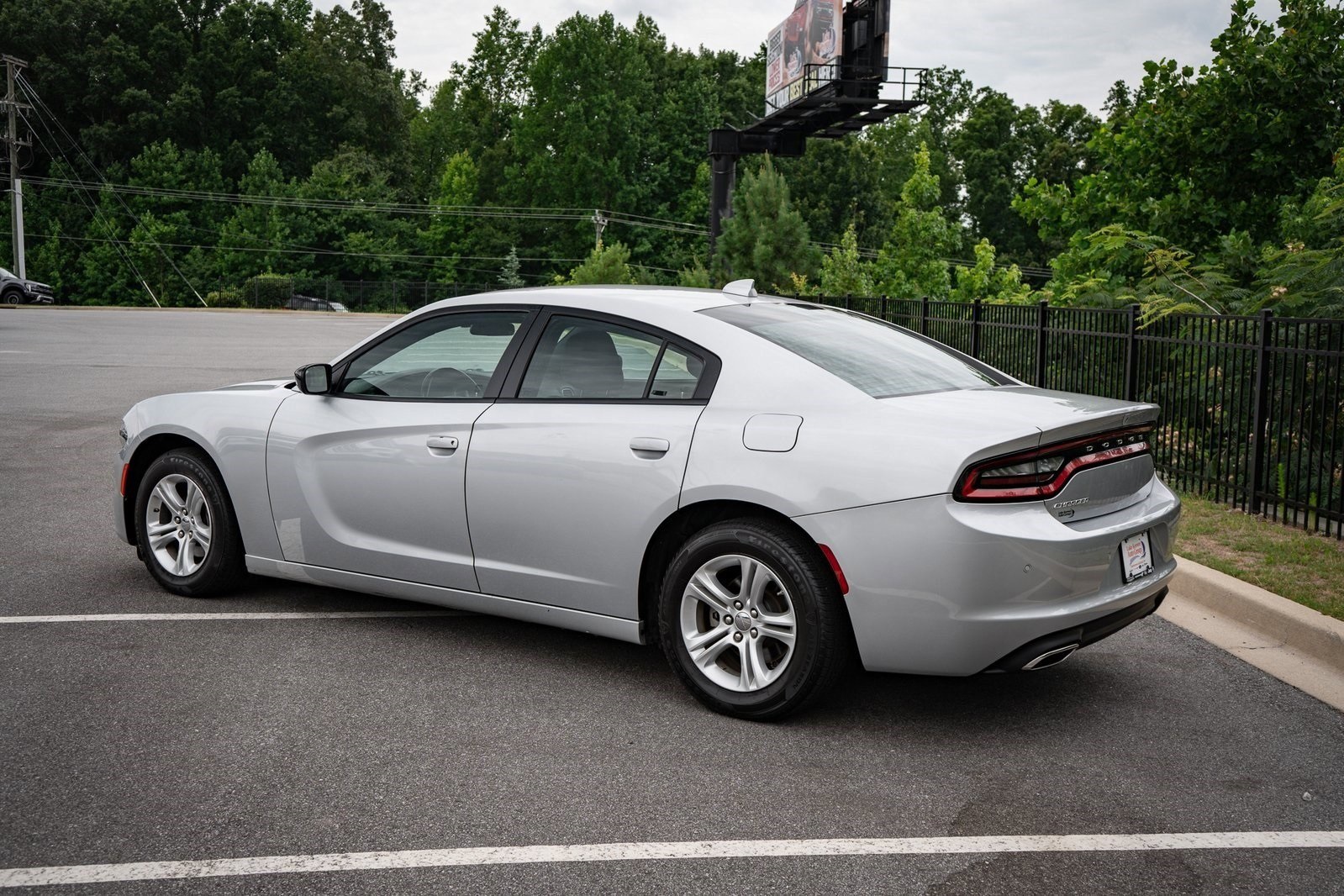 2023 Dodge Charger SXT photo 5