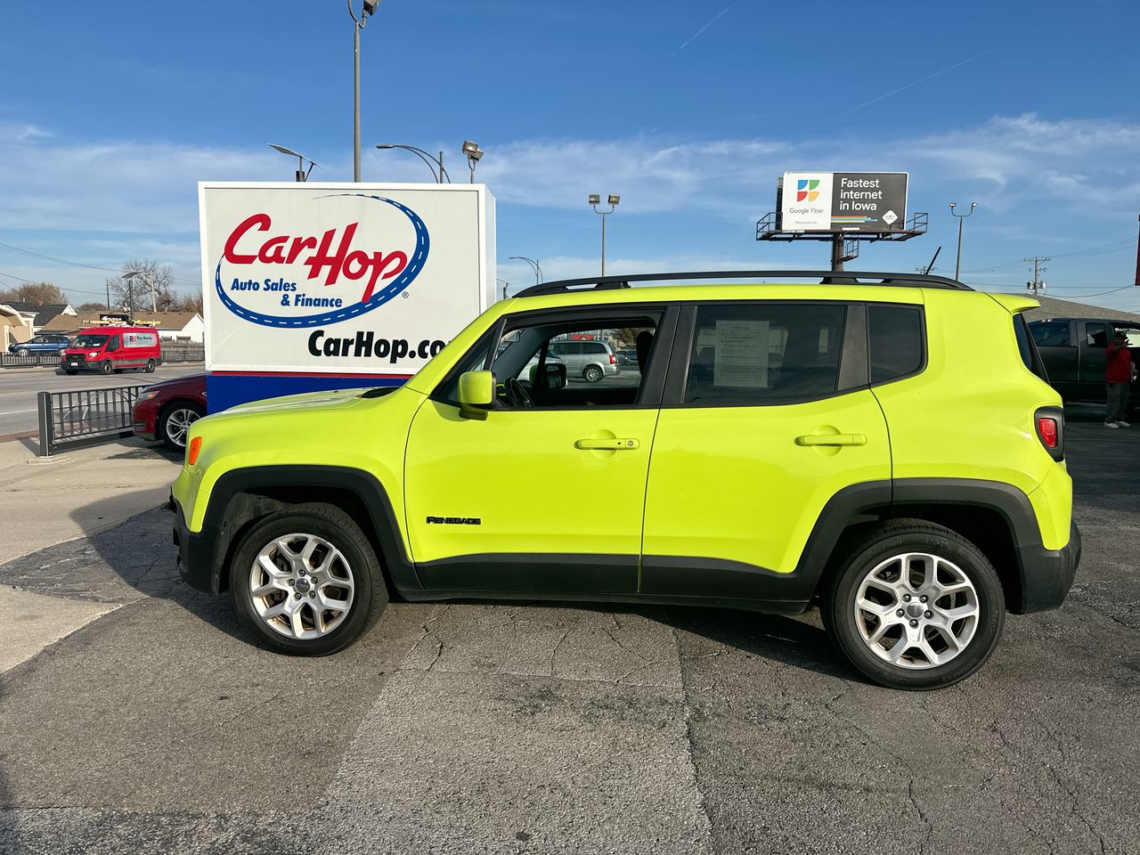 2017 Jeep Renegade Latitude's photo