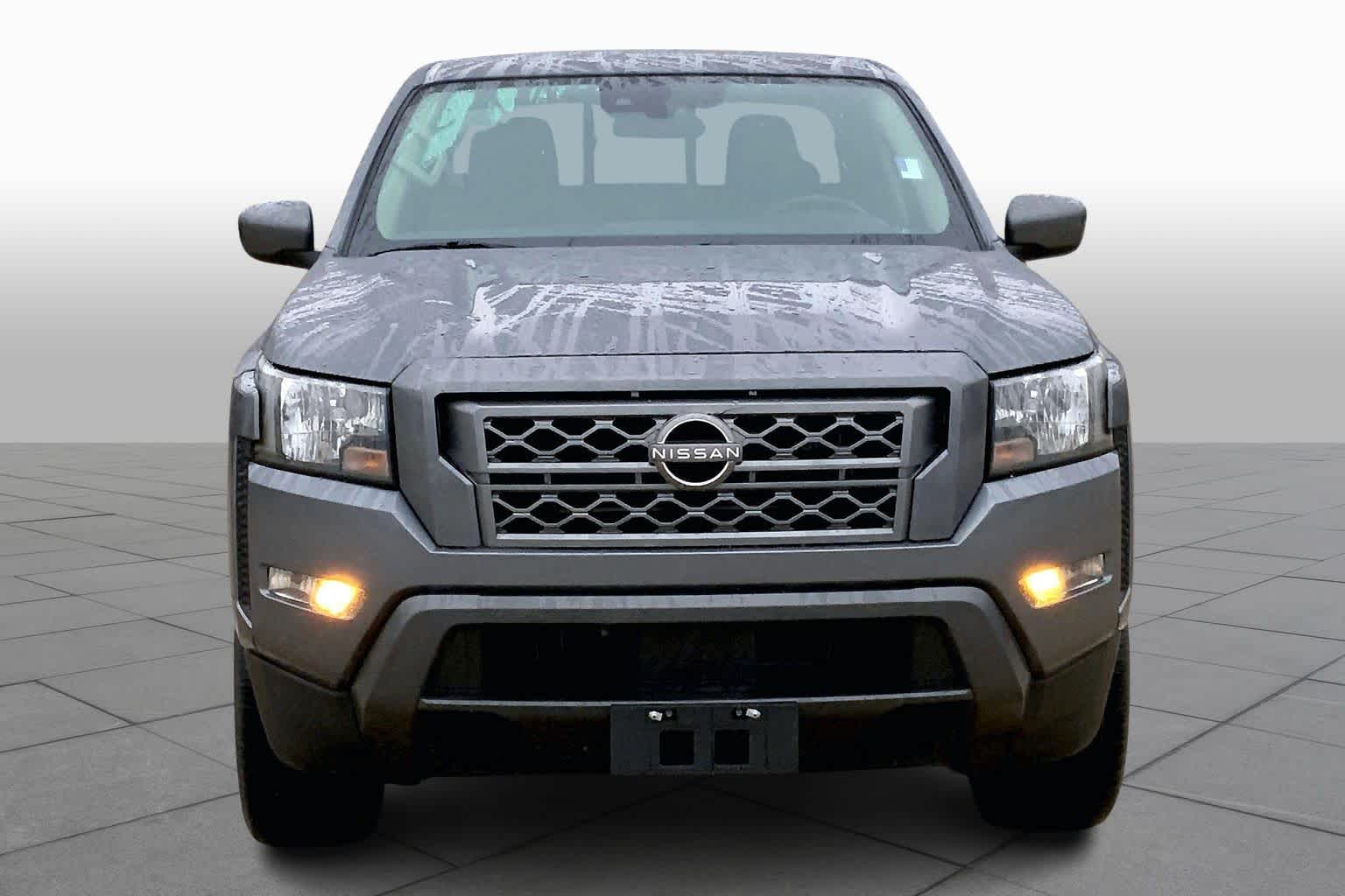 2022 Nissan Frontier SV photo 3