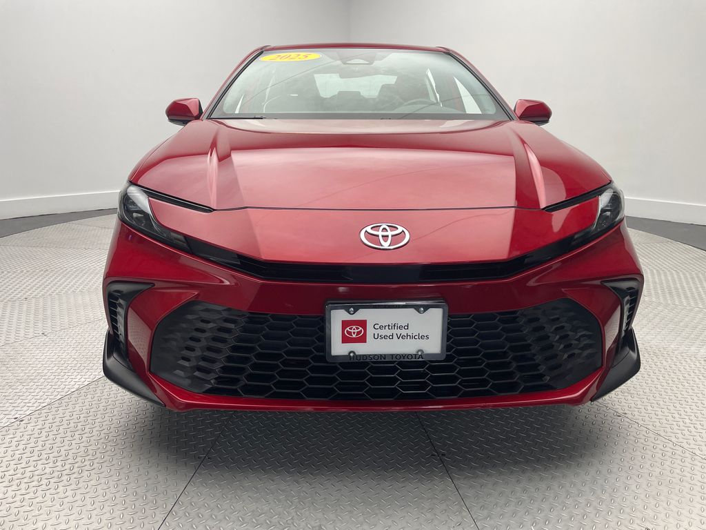 2025 Toyota Camry SE photo 2