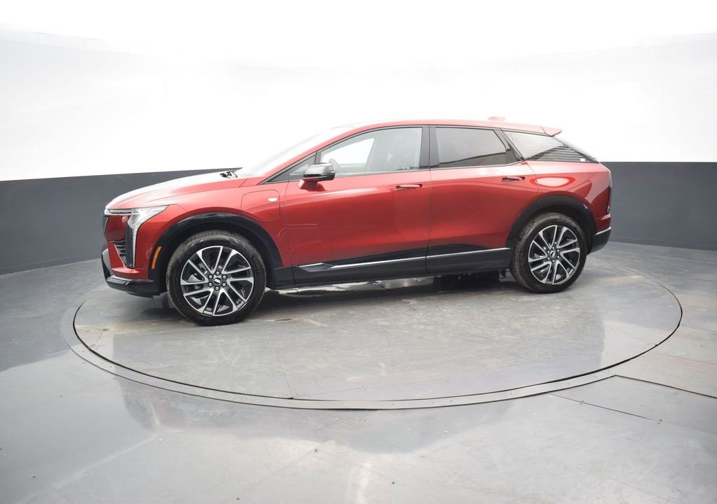 Certified 2025 Cadillac OPTIQ Sport 2 with VIN 3GYK3GMR7SS137766 for sale in Naperville, IL