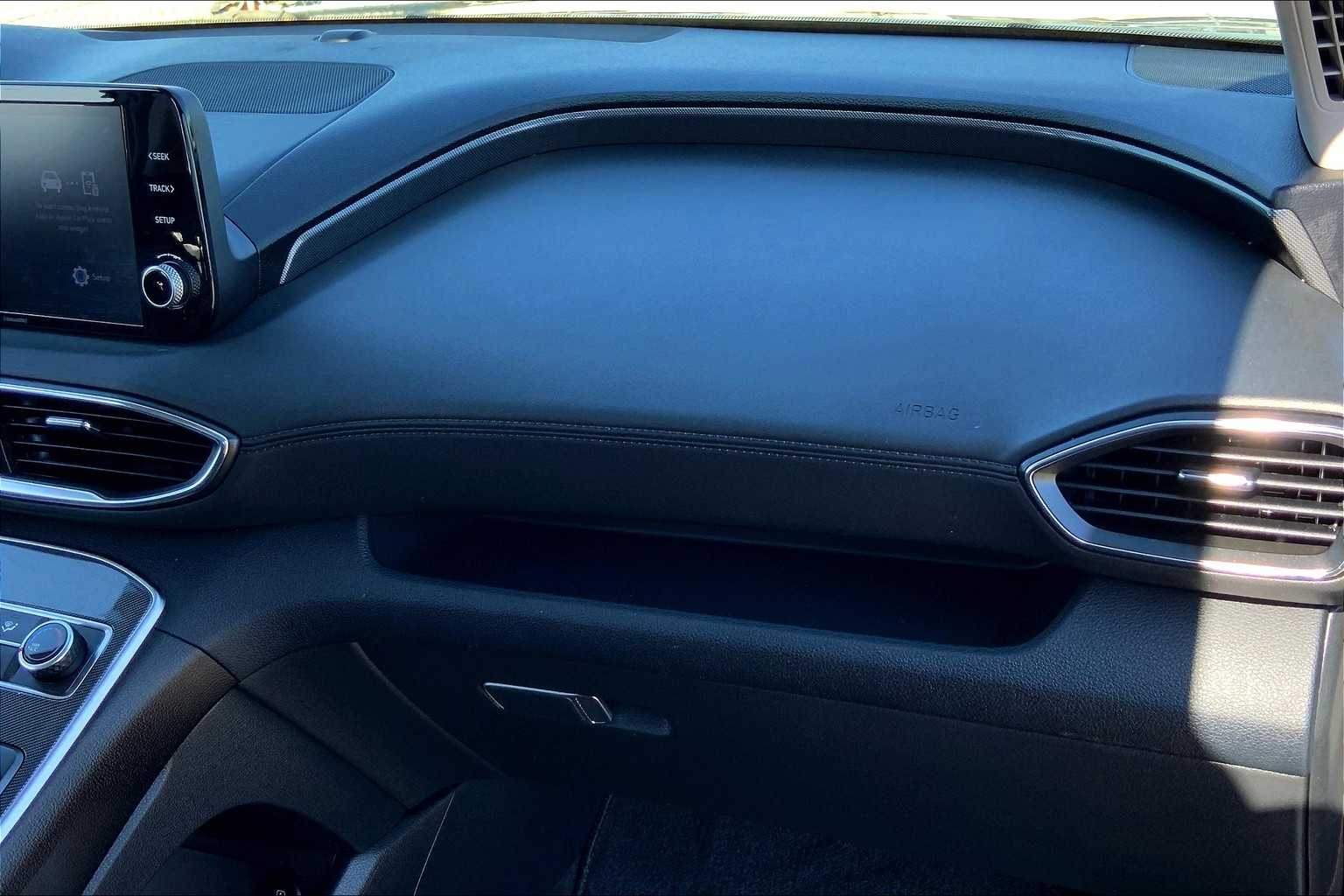 2022 Hyundai Santa Fe SEL photo 17