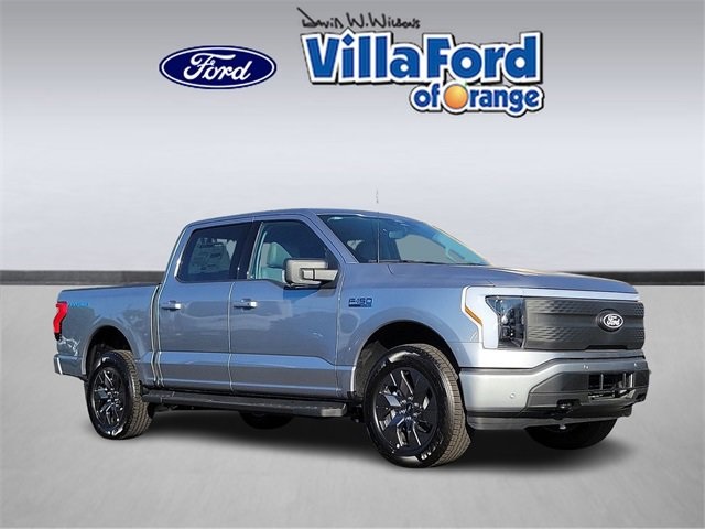 2025 Ford F-150 Lightning Flash's photo