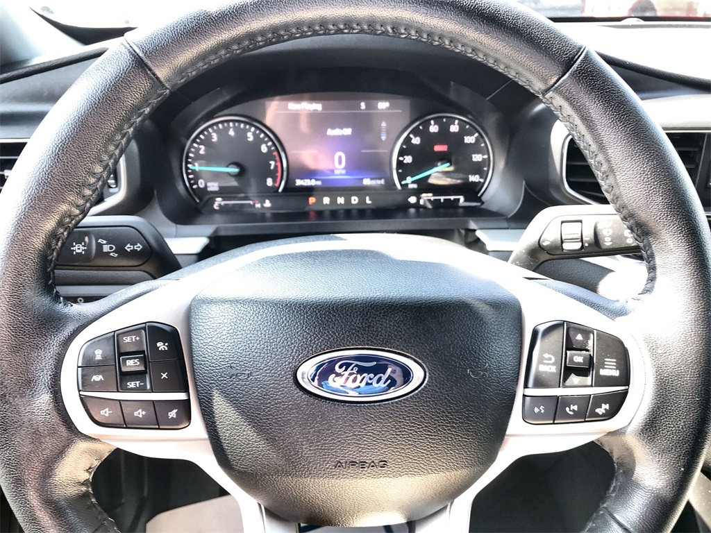 2022 Ford Explorer XLT photo 13