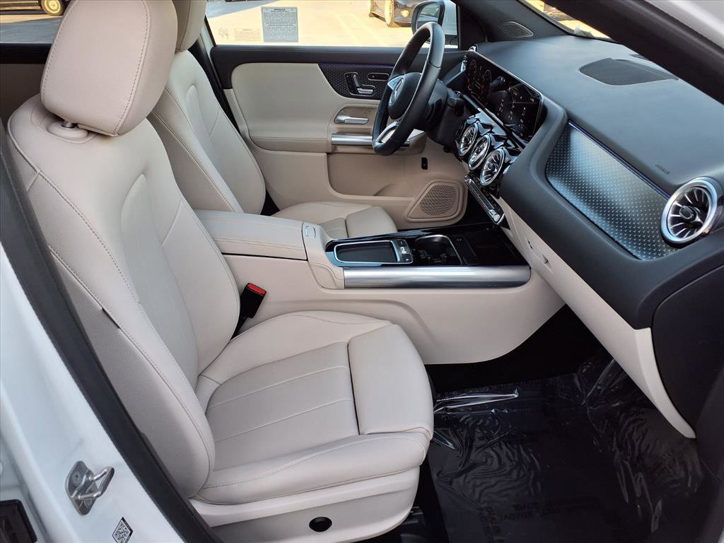 2025 Mercedes Benz GLA 250 4MATIC photo 13