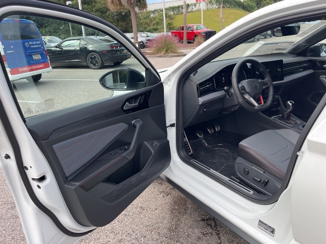 2026 Volkswagen Jetta GLI 2.0T Autobahn photo 4
