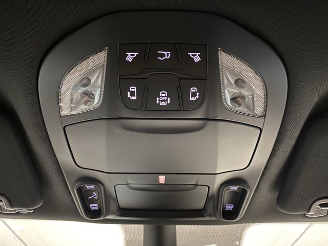 2026 Chrysler Pacifica photo 23