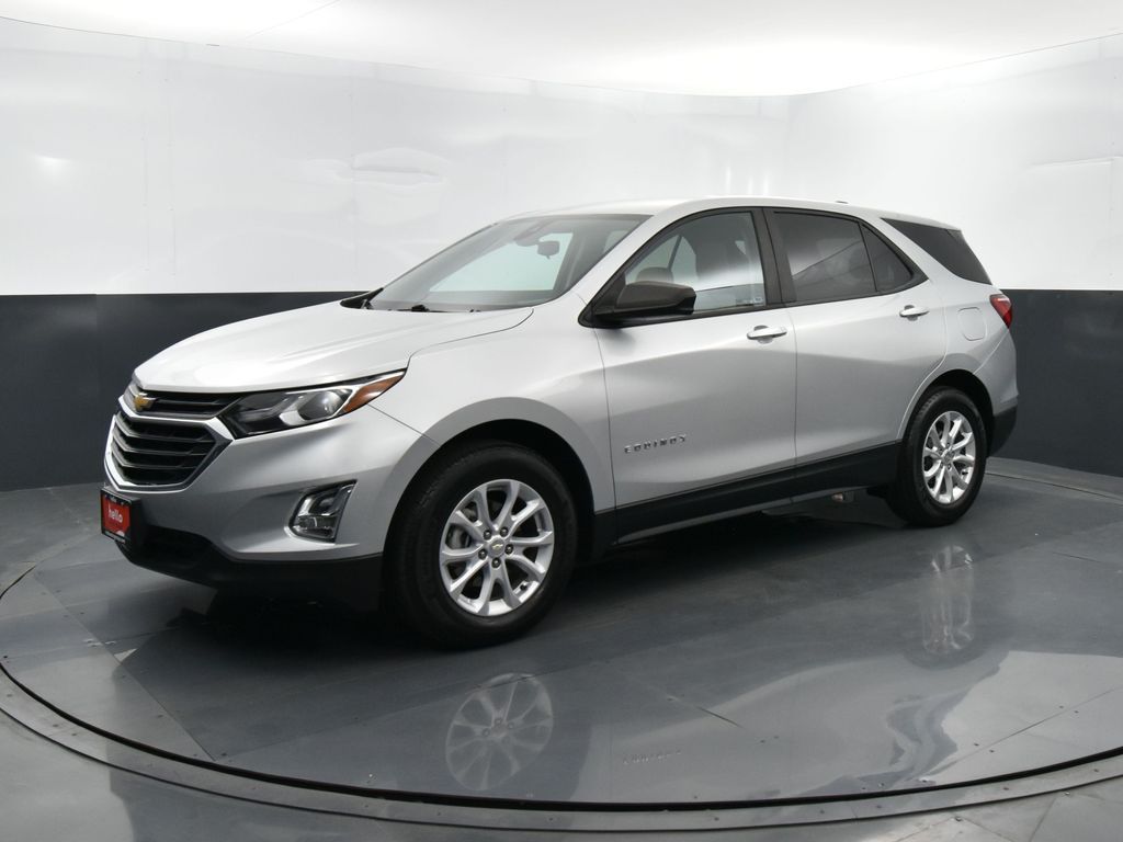 2021 Chevrolet Equinox LS photo 4