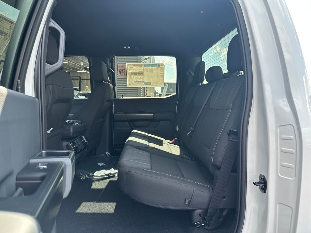 2025 Ford F-150 STX photo 5