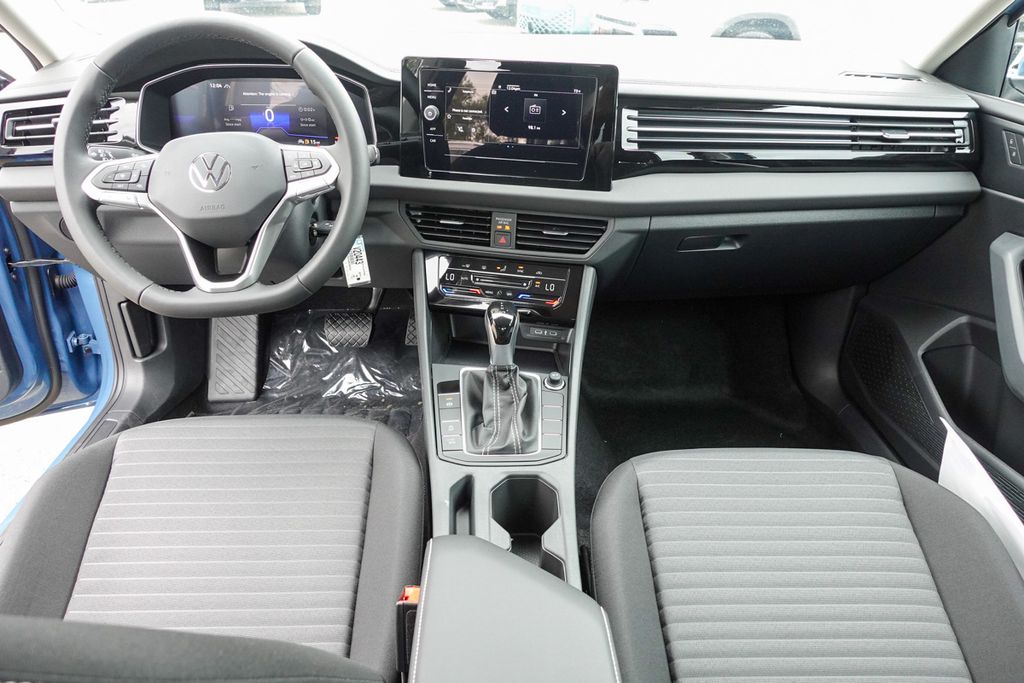 2025 Volkswagen Jetta 1.5T S photo 18