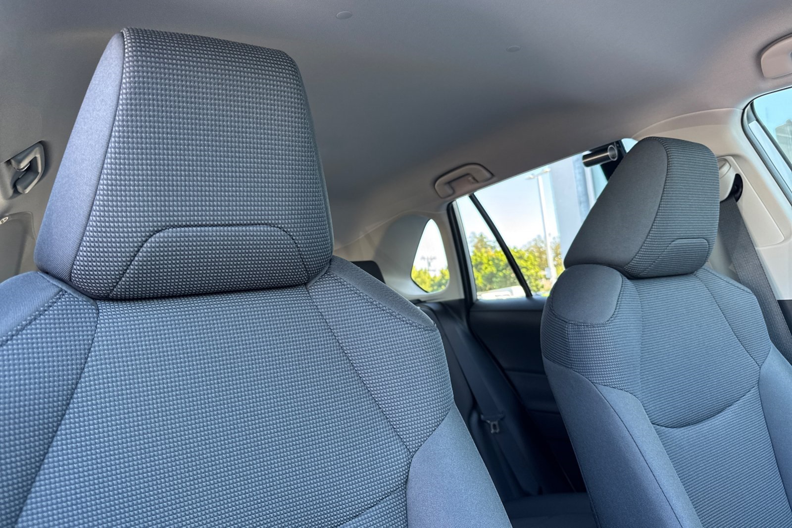 2025 Toyota RAV4 LE photo 13