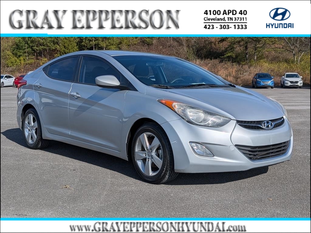2013 Hyundai Elantra GLS's photo