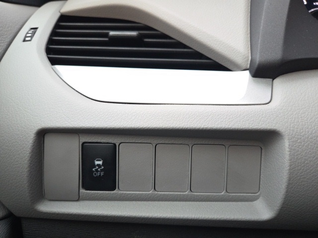 2020 Toyota Sienna L photo 22