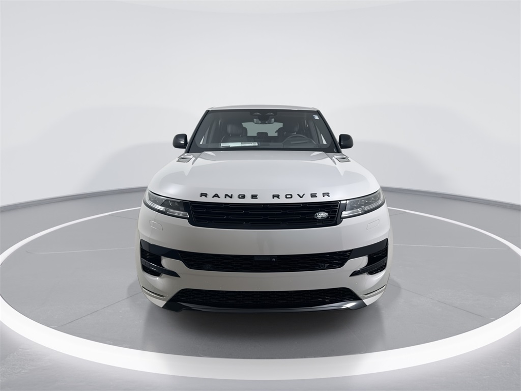 2025 Land Rover Range Rover Sport SE photo 3