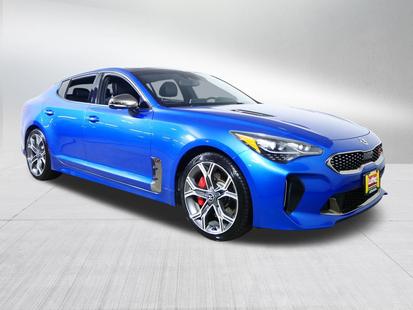 2020 Kia Stinger GT2's photo