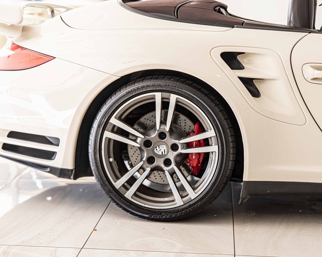 2012 PORSCHE 911 - Image 12