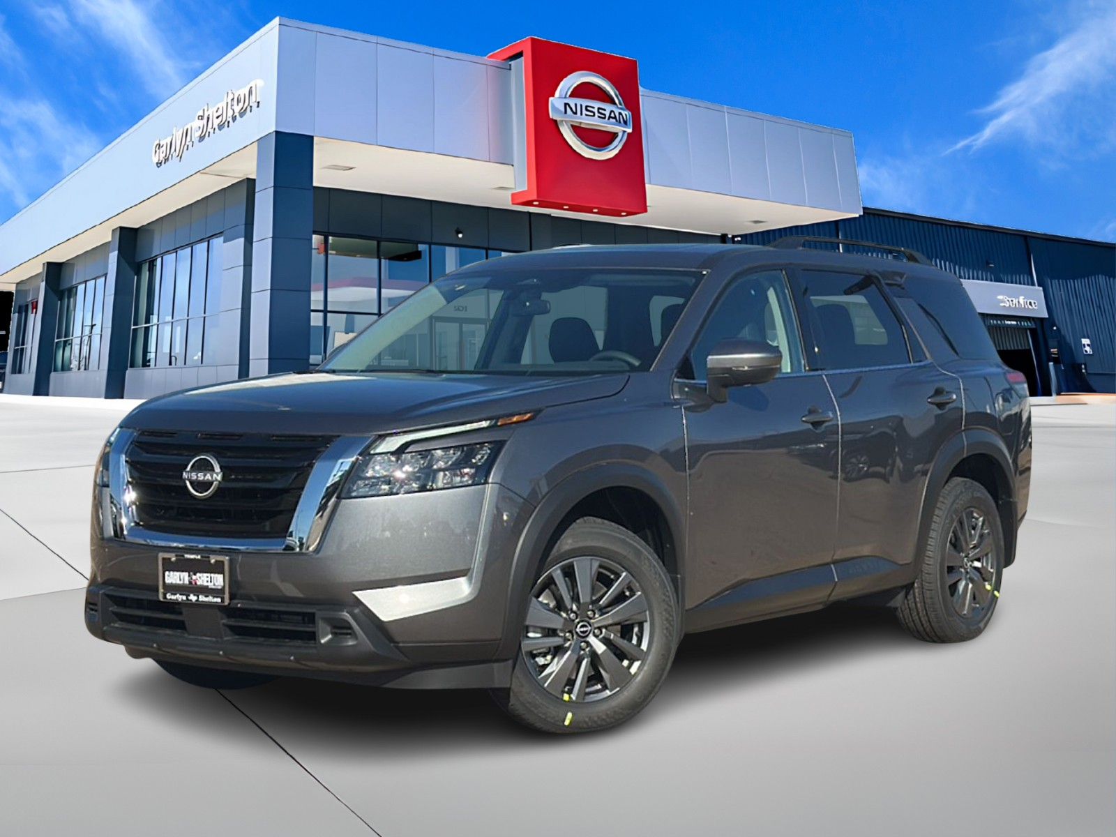 2025 Nissan Pathfinder SV's photo