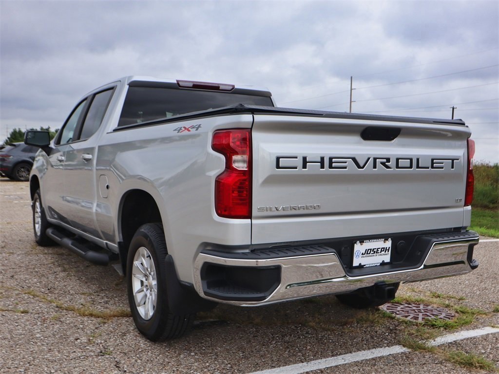 2019 Chevrolet Silverado 1500 LT photo 3