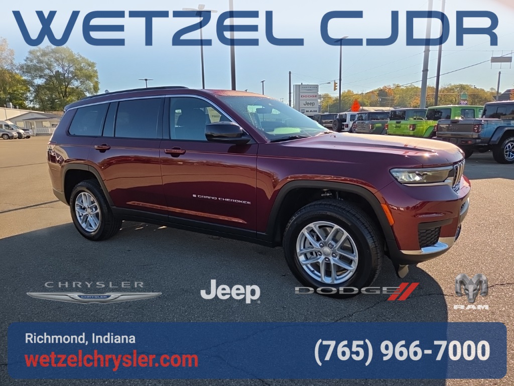 2025 Jeep Grand Cherokee L Laredo's photo