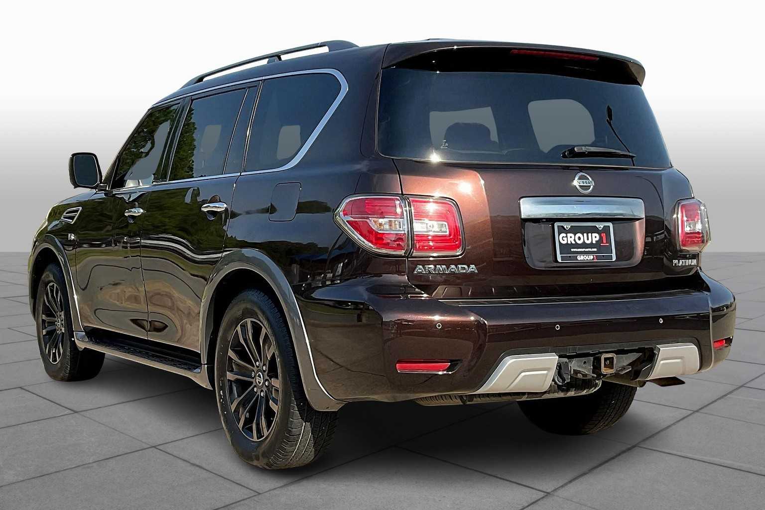 2017 Nissan Armada Platinum photo 11