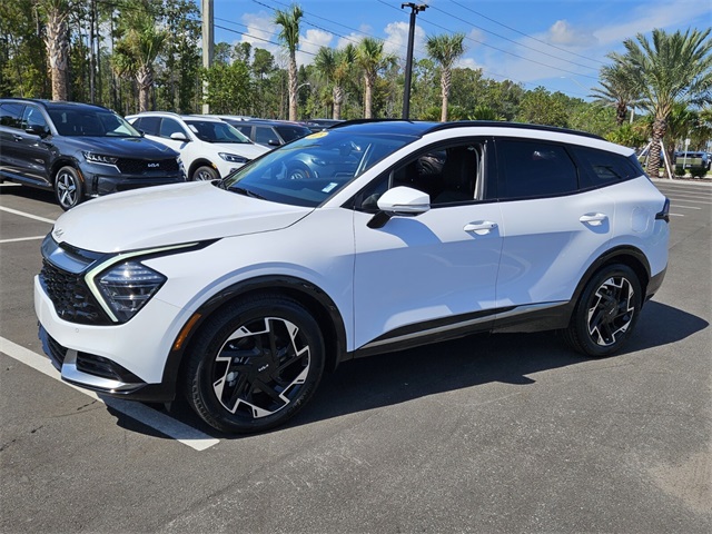 2025 Kia Sportage photo 2