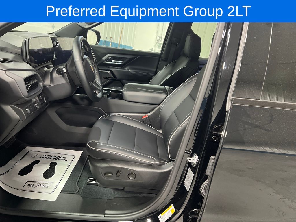 2026 Chevrolet Silverado EV LT photo 4