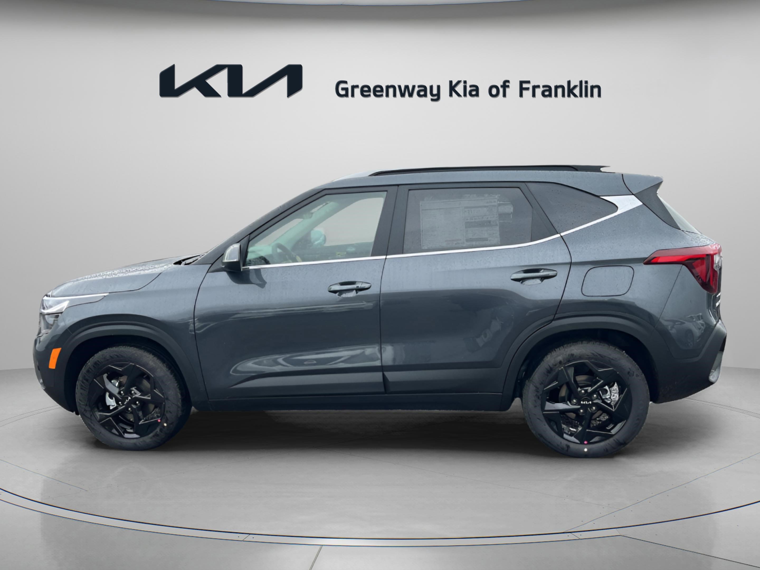 2026 Kia Seltos EX photo 3