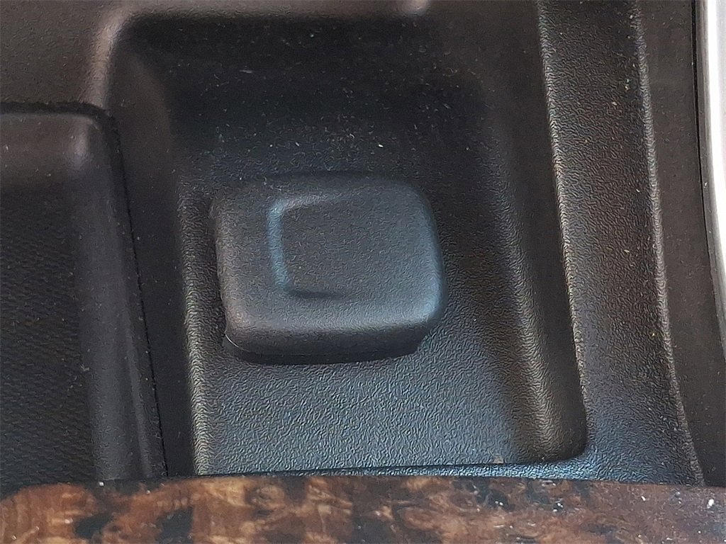 2015 Chevrolet Impala photo 25