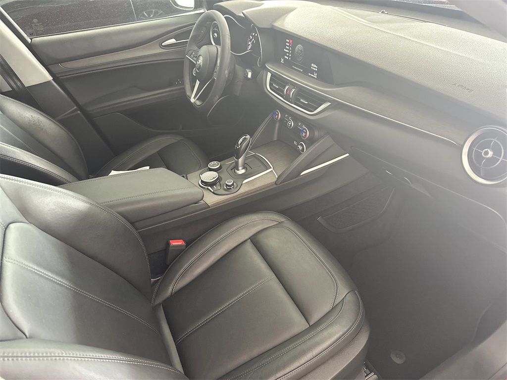 2018 Alfa Romeo Stelvio Ti photo 35