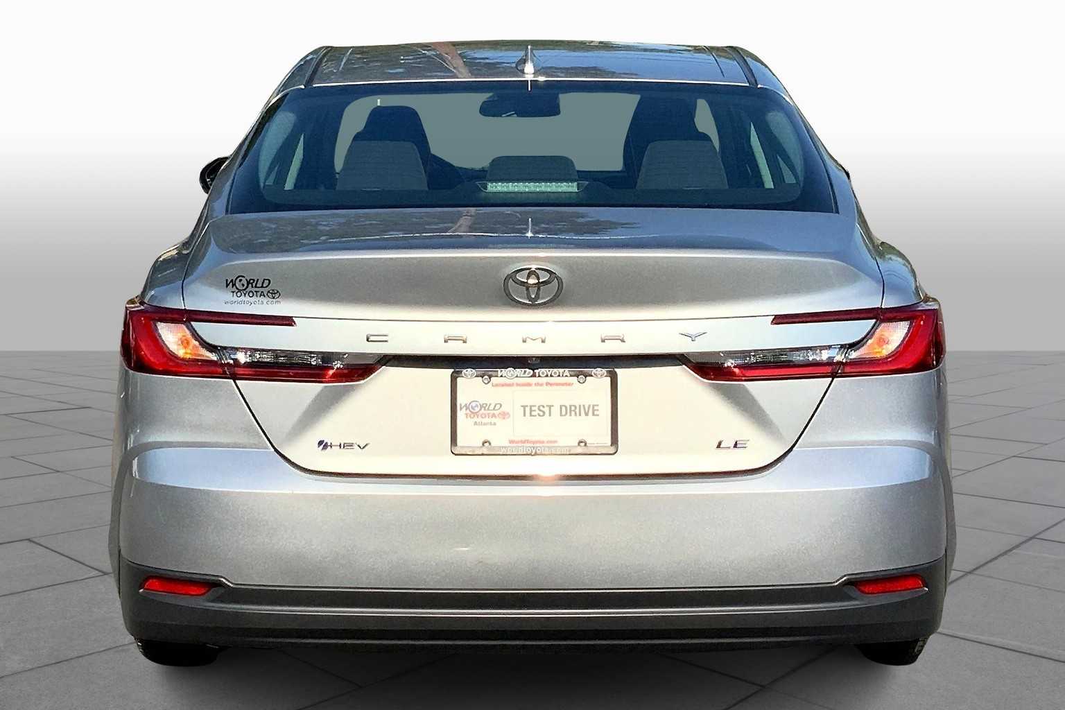 2025 Toyota Camry LE photo 4