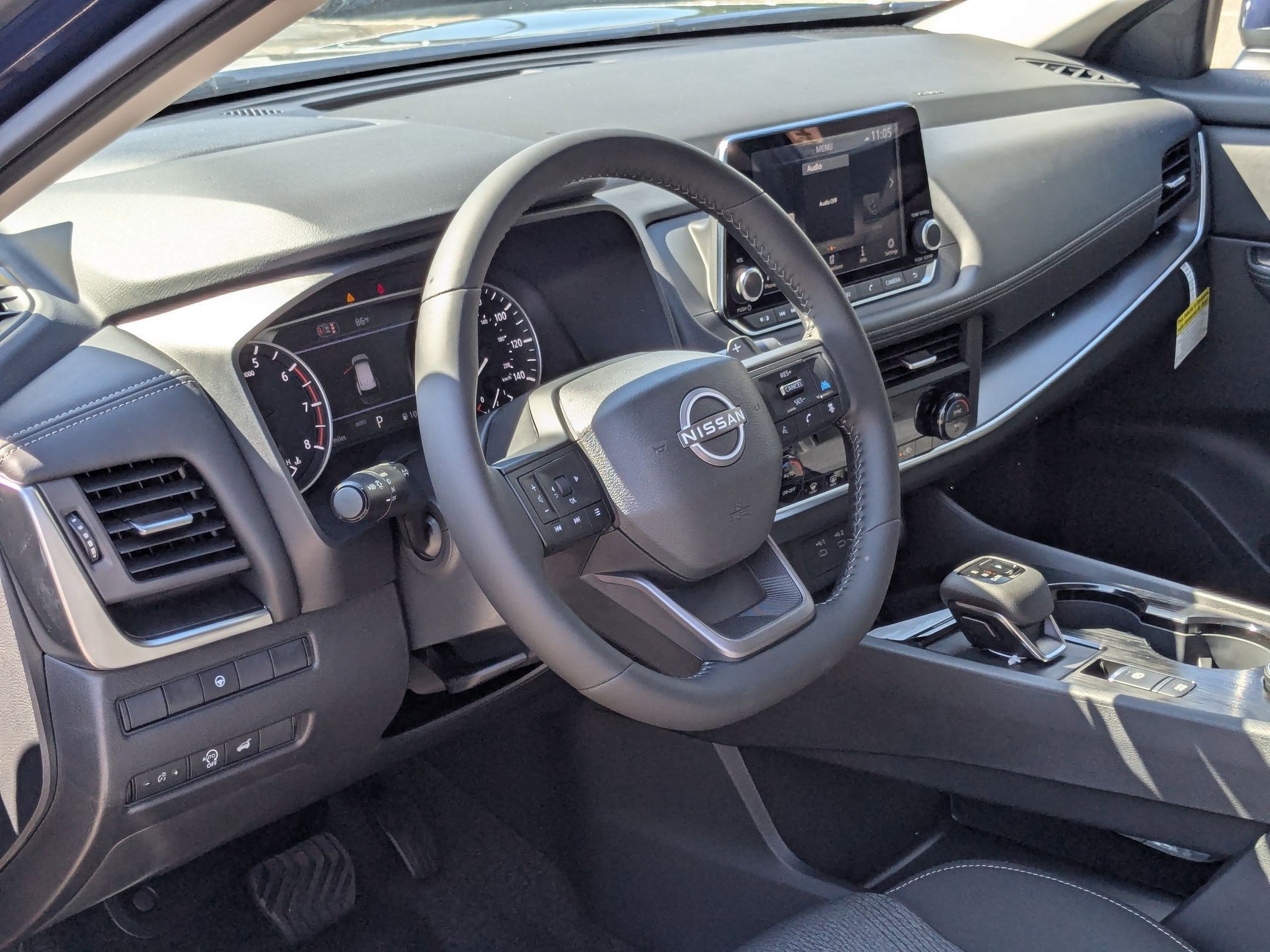 2026 Nissan Rogue SV photo 2