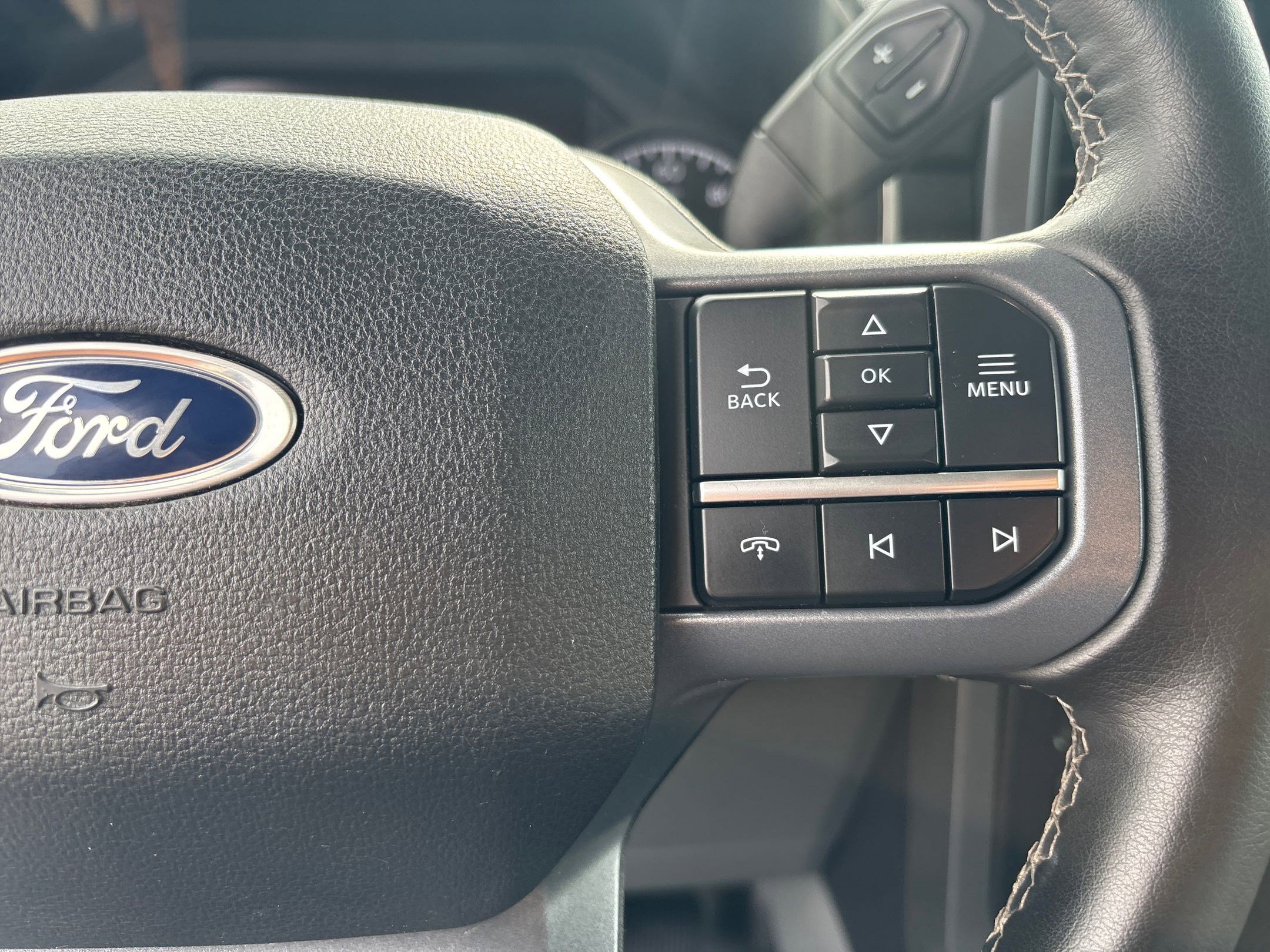 2023 Ford F-150 XLT photo 23