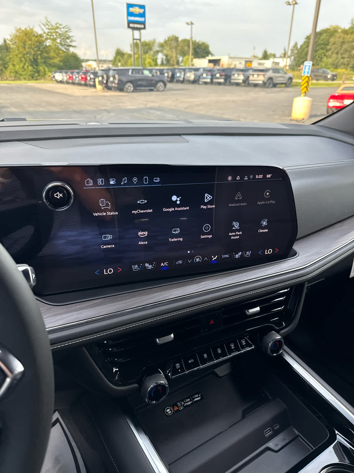 2025 Chevrolet Tahoe Premier photo 12