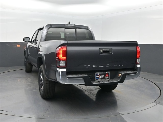 2022 Toyota Tacoma SR5 Double Cab photo 3