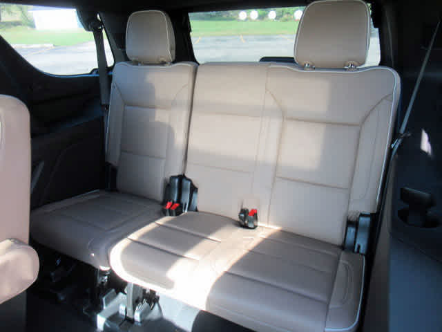 2023 Chevrolet Tahoe Premier photo 4
