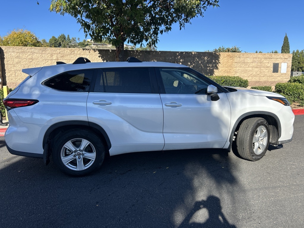 Used 2023 White Toyota LE image 8