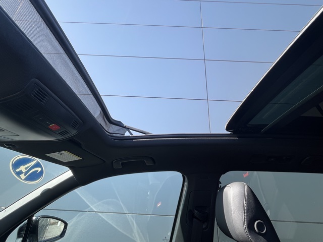2024 Volkswagen Tiguan SE R-Line Black photo 10