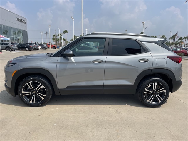2025 Chevrolet Trailblazer LT photo 3