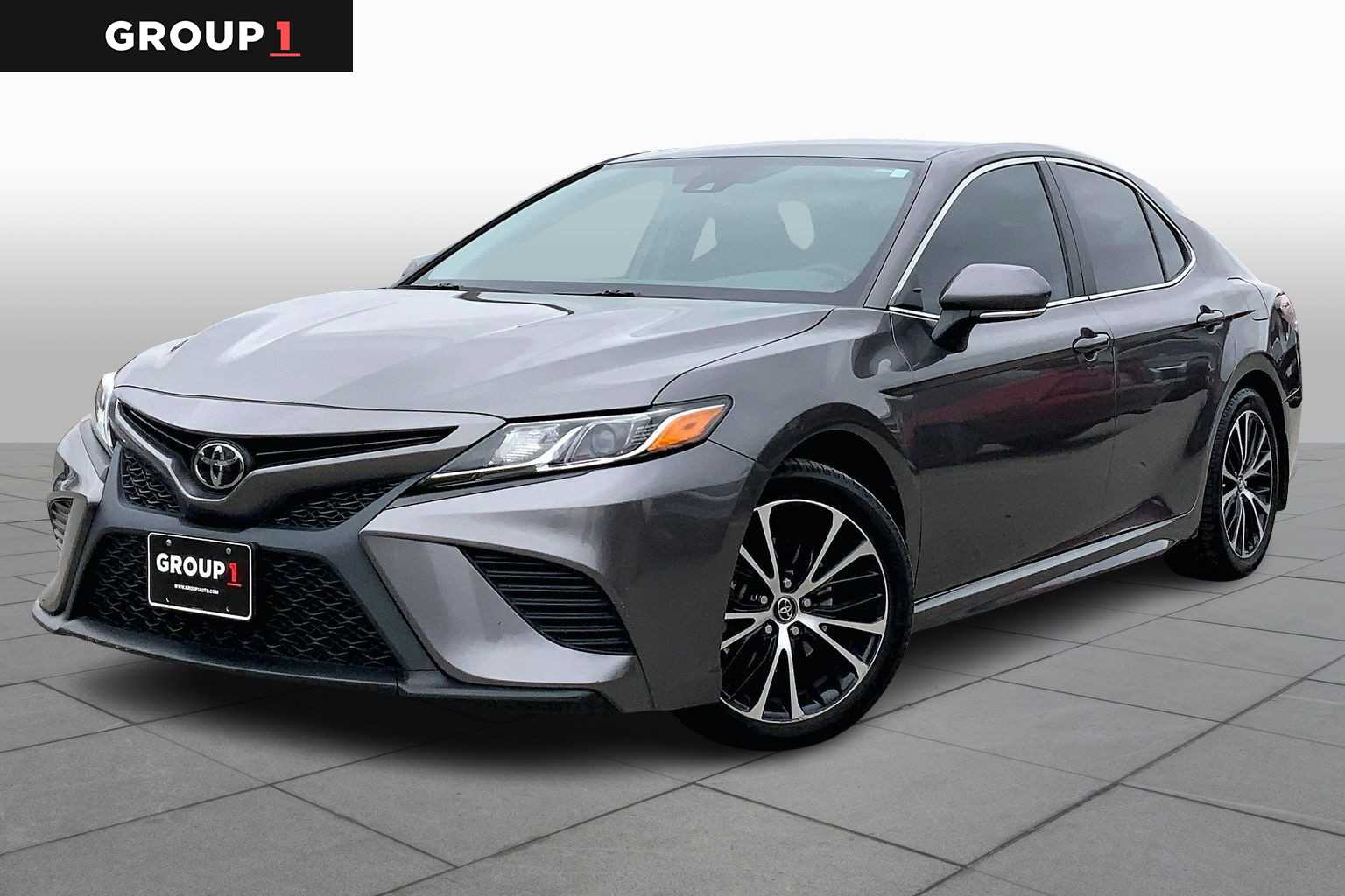 2020 Toyota Camry SE