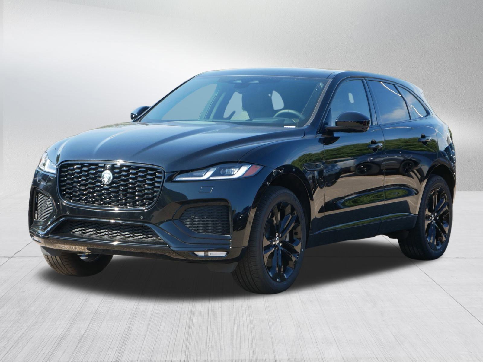 2026 Jaguar F-Pace R-Dynamic S's photo