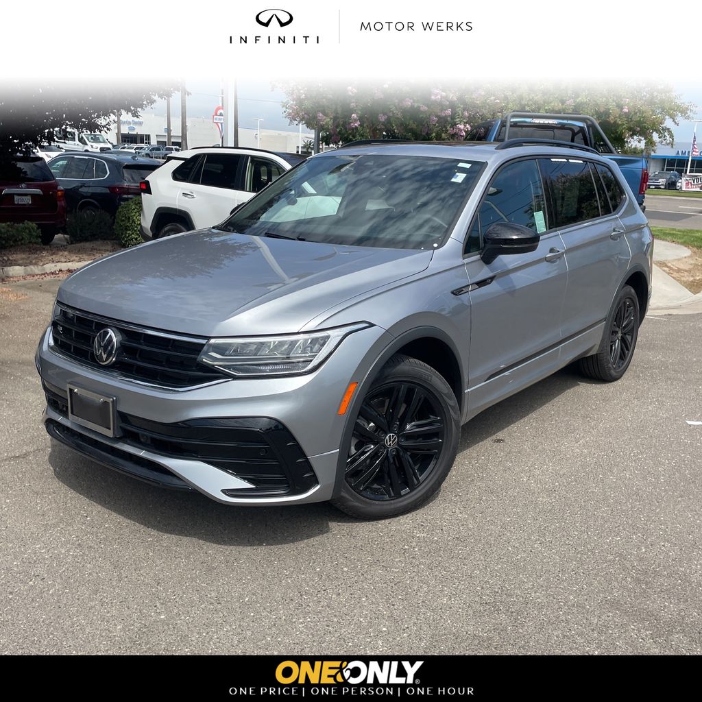 2022 Volkswagen Tiguan SE R-Line Black photo 2