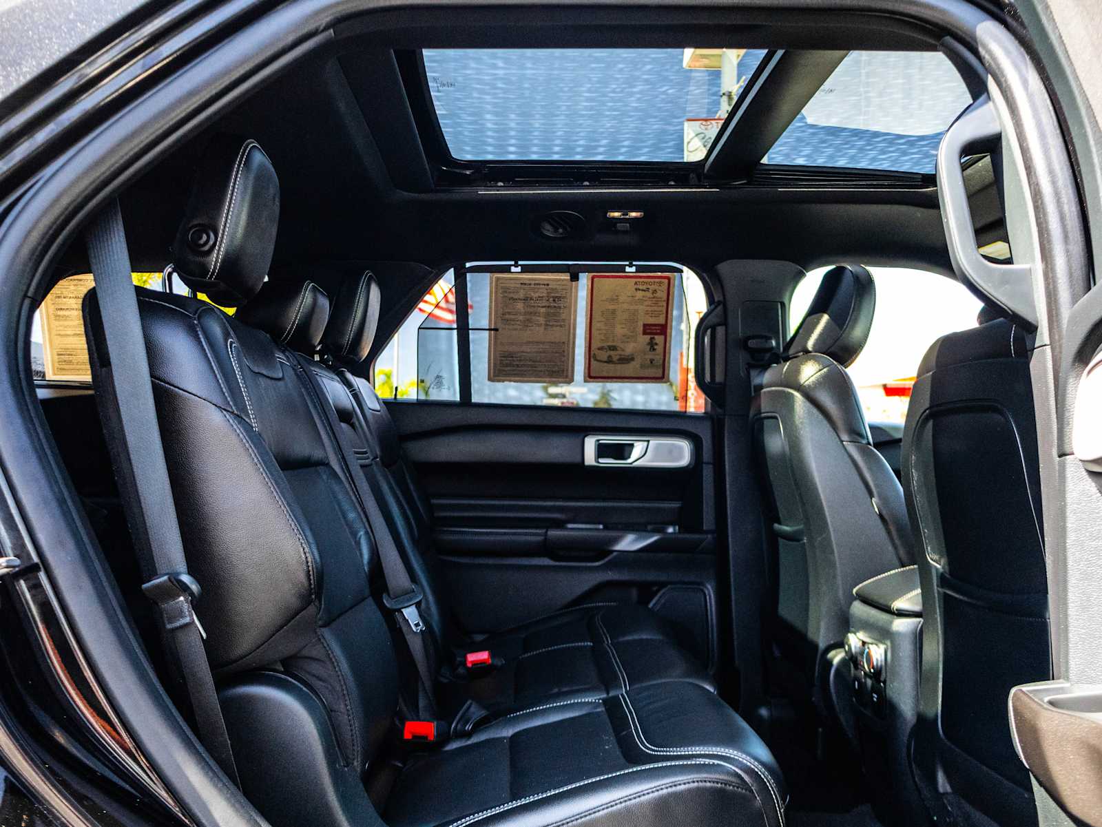 2020 Ford Explorer ST photo 20