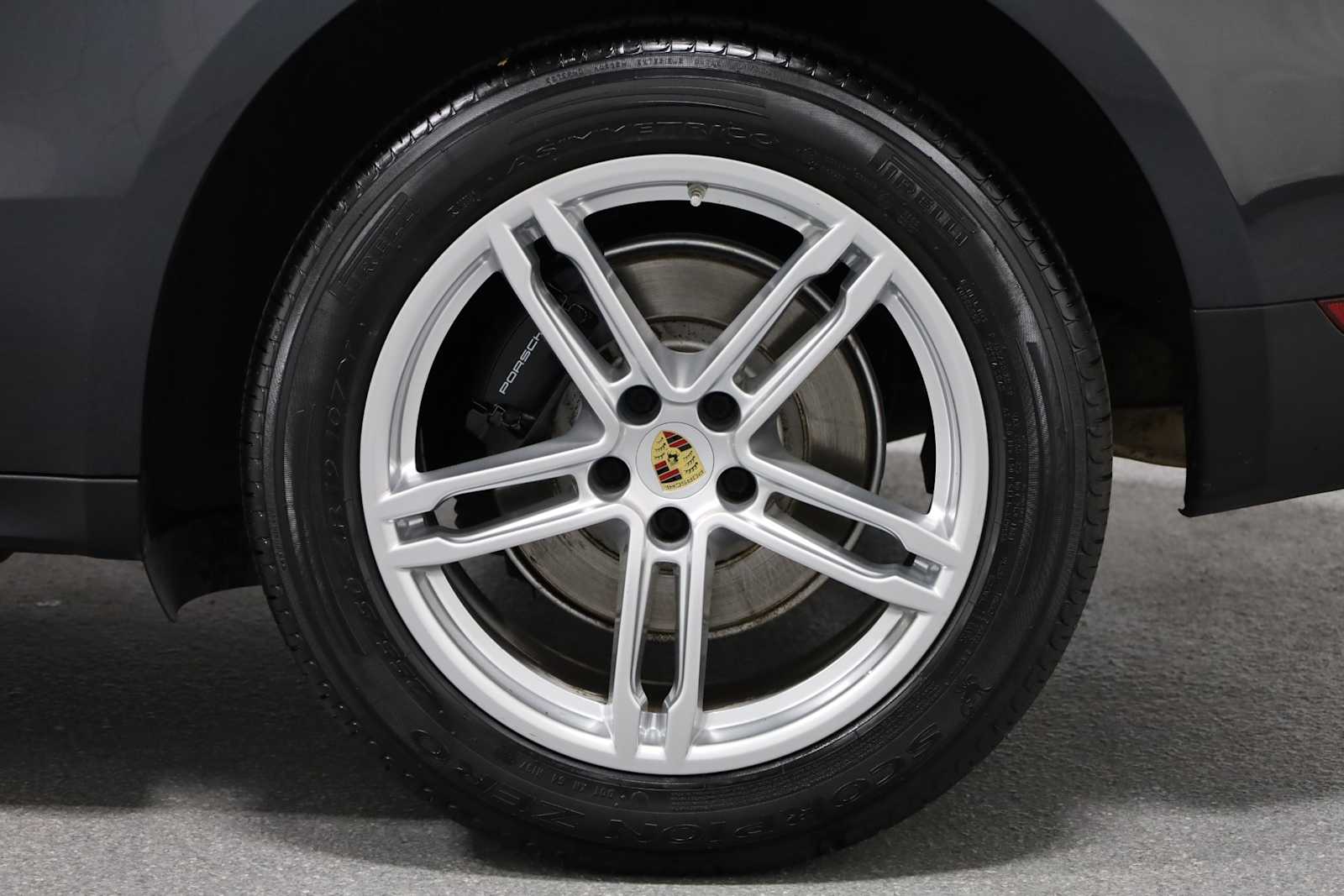 2018 Porsche Macan photo 37
