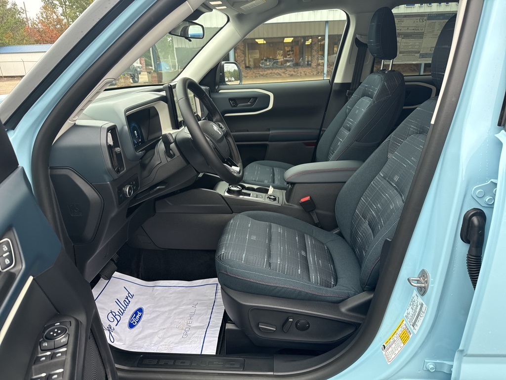 2025 Ford Bronco Sport Heritage photo 2