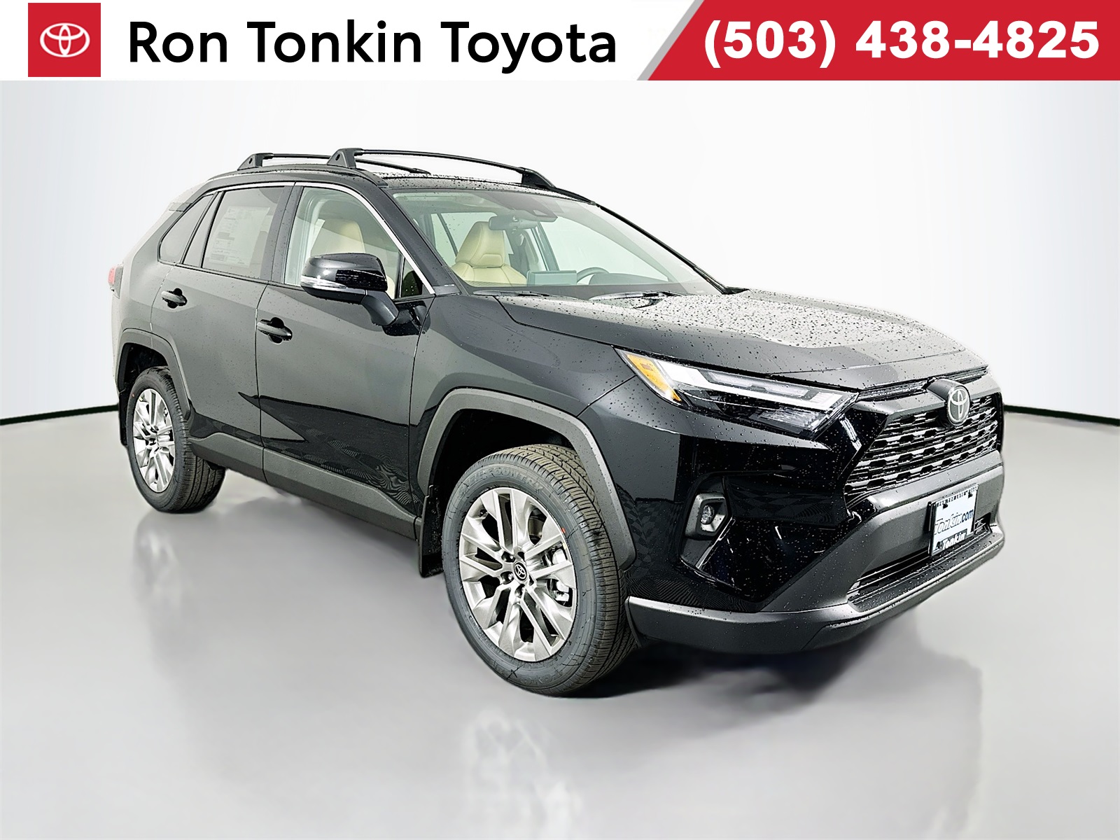 2025 Toyota RAV4 XLE Premium's photo