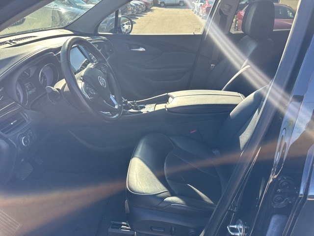 2020 Buick Envision Essence Sport photo 4